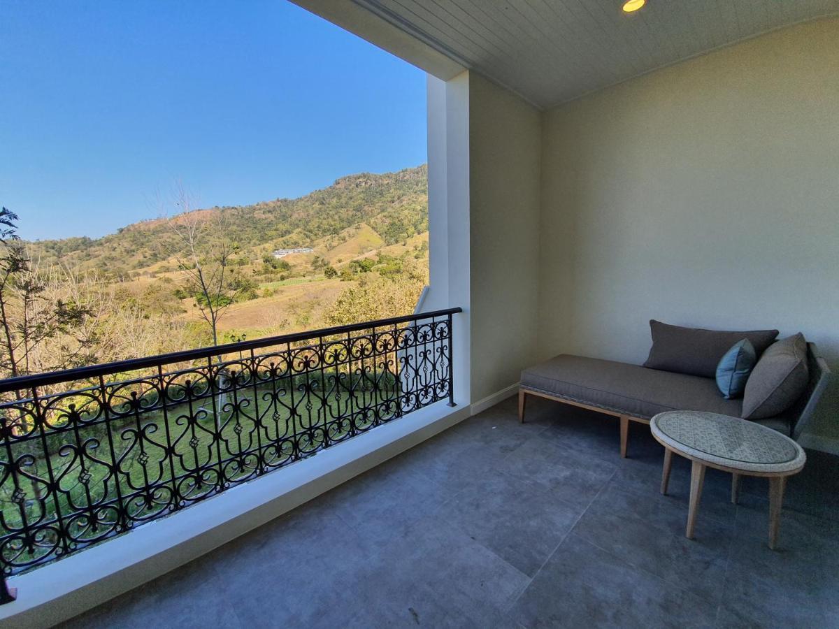 The Castell Condo By Nutthiwan Room 912 And 921 Amphoe Amphoe Khao Kho Exterior foto